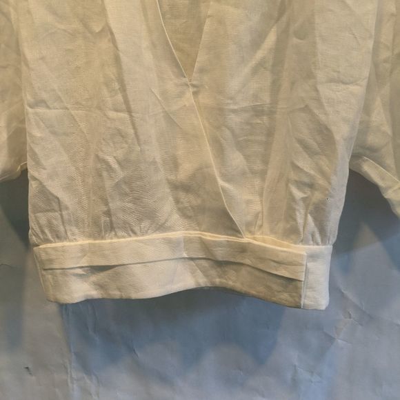 Aritzia White V-Neck Blouse - Picture 8 of 11